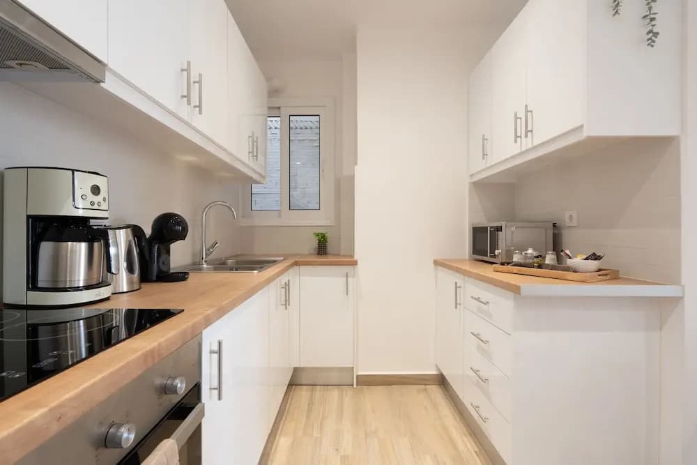City Chic Apartment with Park View - photo 14