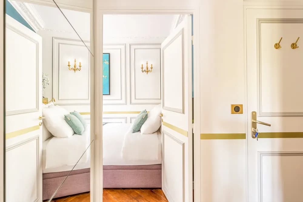 Sunshine 2 bedroom - Luxury at Louvre - photo 6