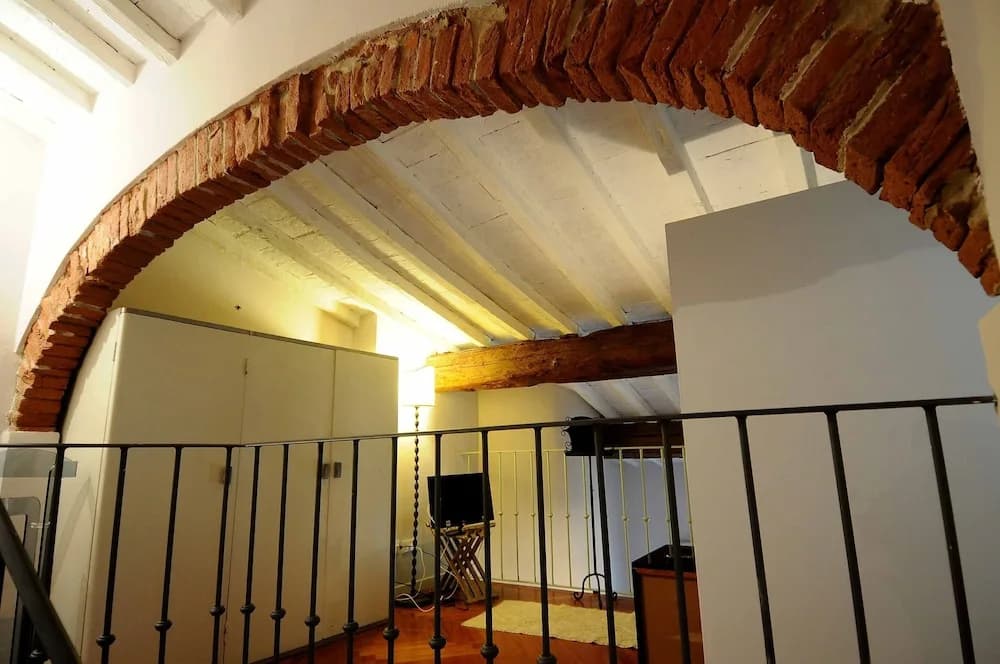 Cozy Central City Apartment - photo 12