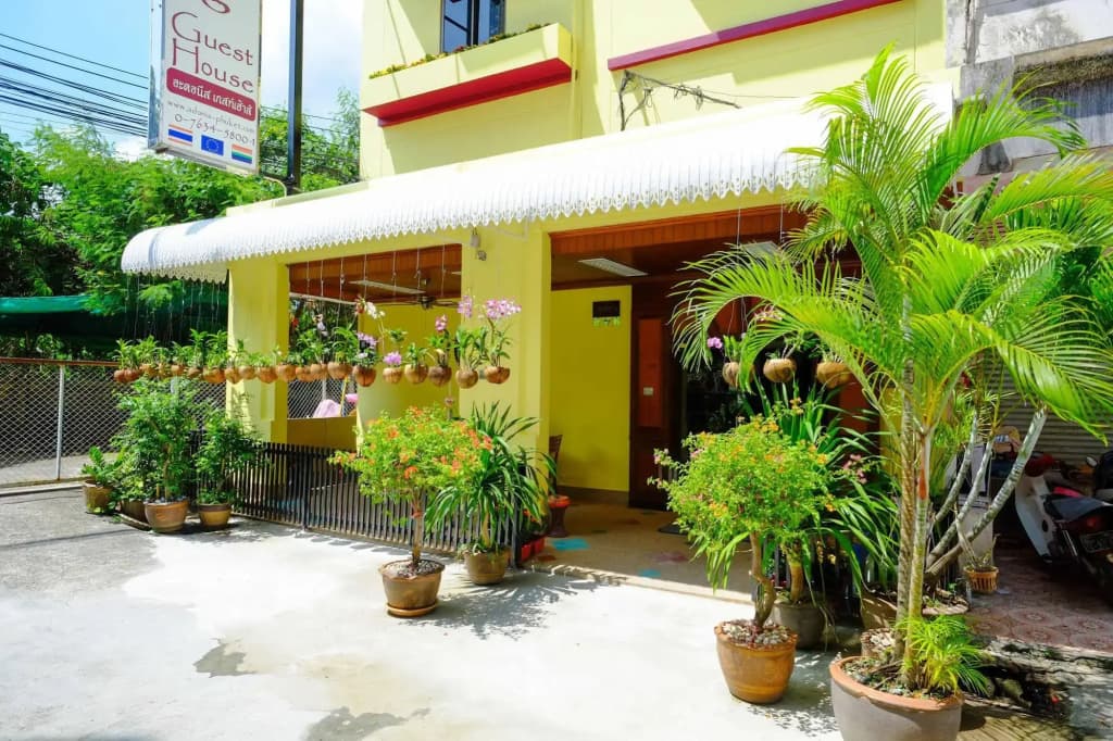 Adonis Guest House - photo 15