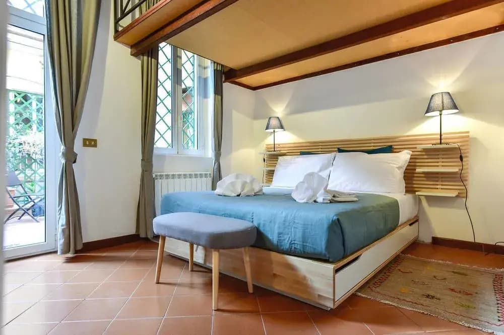 Spanish Steps Apartment with Terrace - photo 3