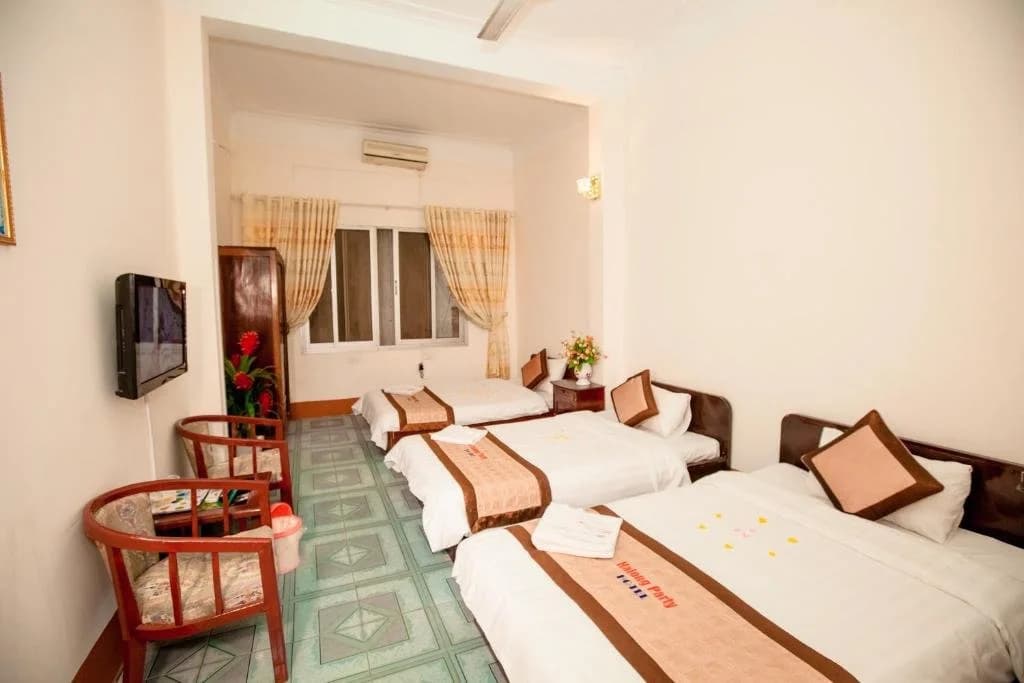 Halong Party Hostel & Hotel - main photo