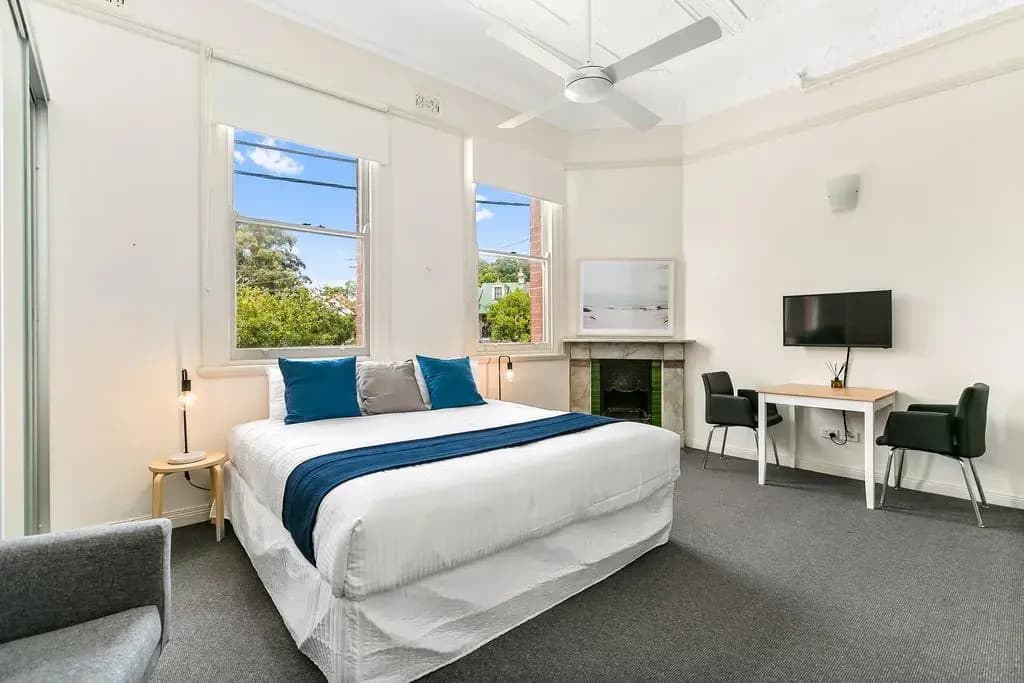 Excelsior Apartments - photo 3