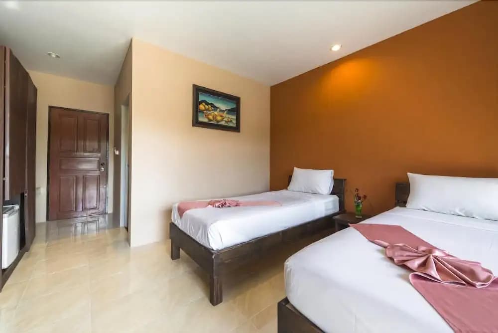 Tongtip Mansion - photo 3