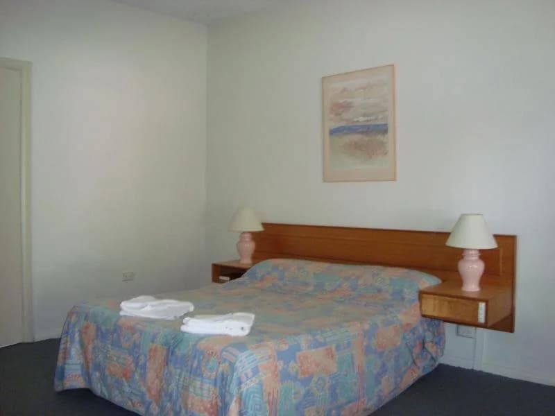 Blakehurst Motor Inn - photo 2