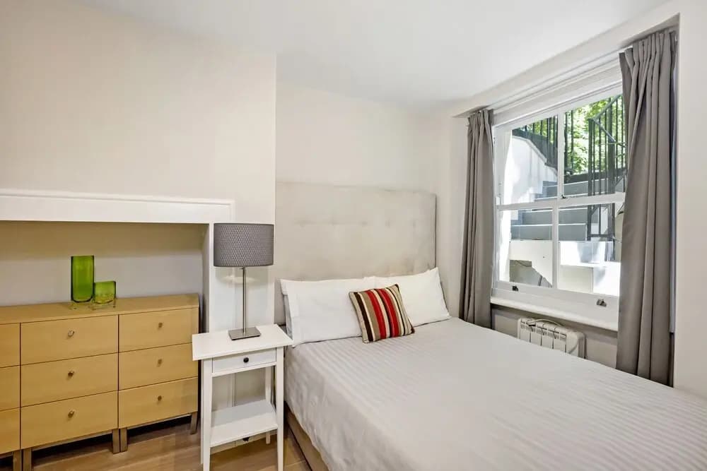 The Sussex Garden Apartment - photo 2