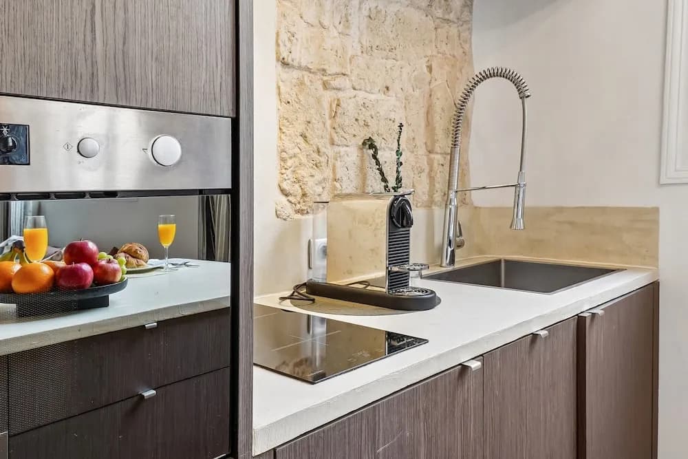 Elegant 1BR near Notre-Dame Cathedral - photo 14