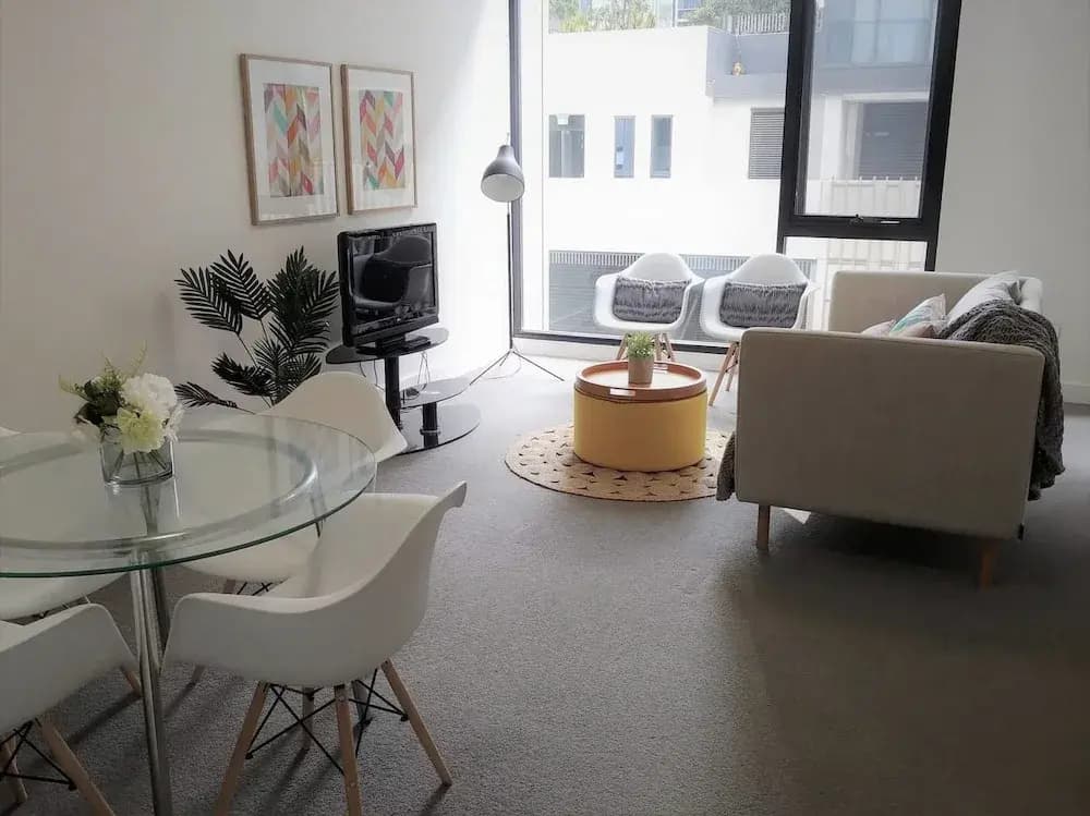 Luxury 1 Bedroom 1 Study With 1 Parking - photo 2