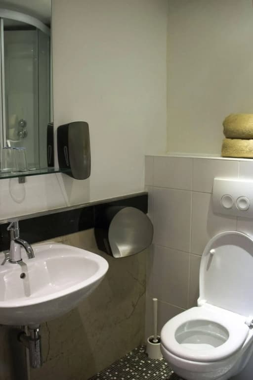 Floris Hotel - photo 9
