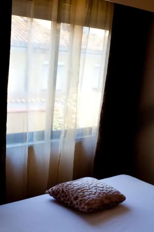 THC Tirso Molina Hostel - photo 26