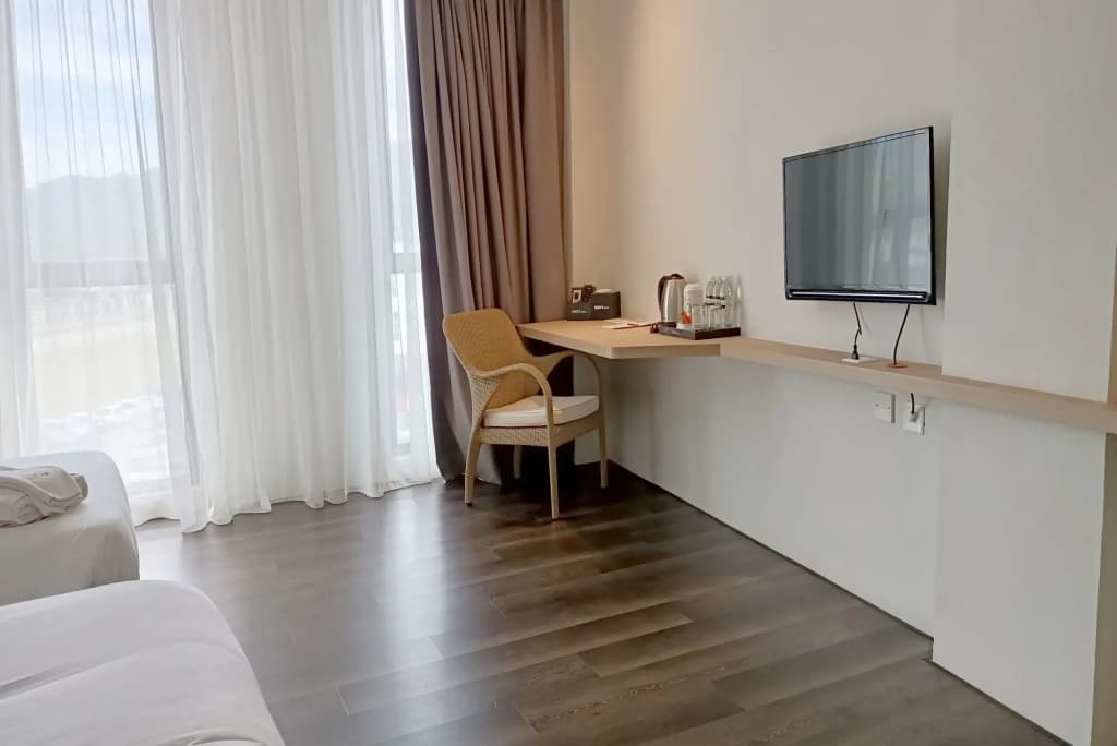 Roxy Hotel Serian - photo 30
