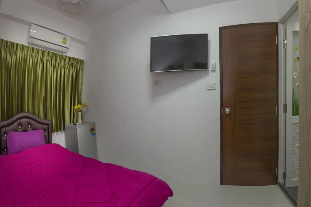 Kontiki Guesthouse - photo 4
