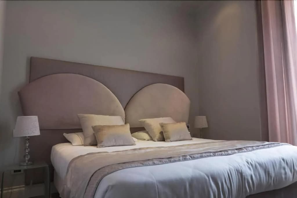 Opera House Rooms - photo 3