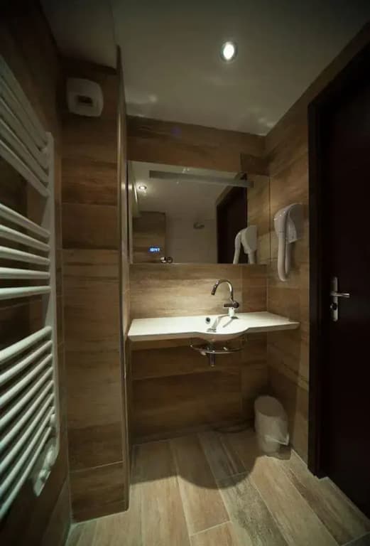 Central - photo 10