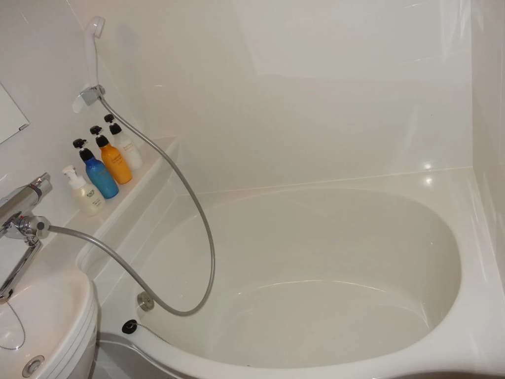 Nipponbashi Crystal Hotel - photo 9