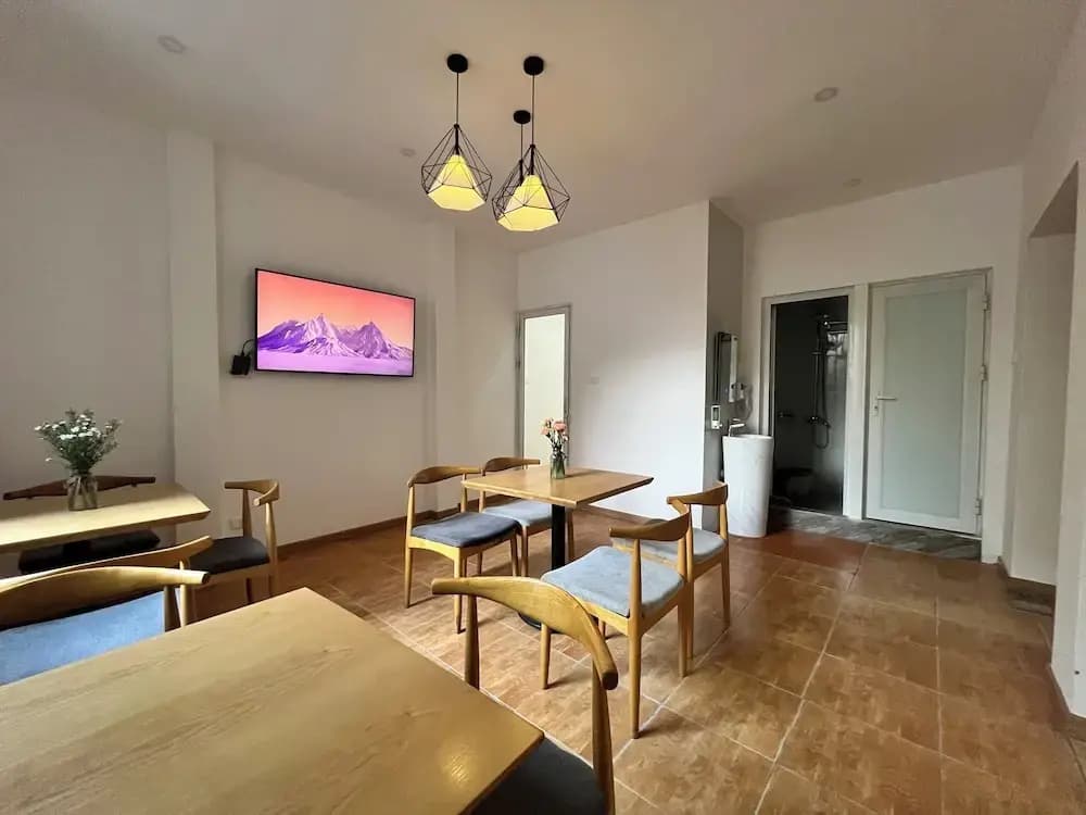 Urban Slumber Hostel - photo 12