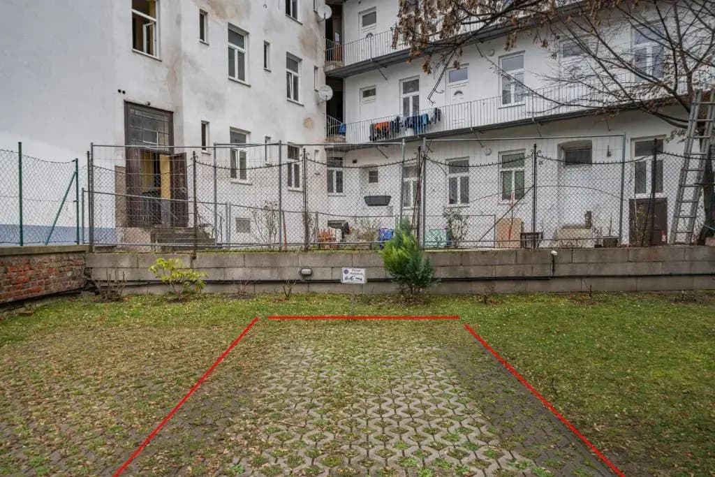 15 C&J's apartment - photo 14