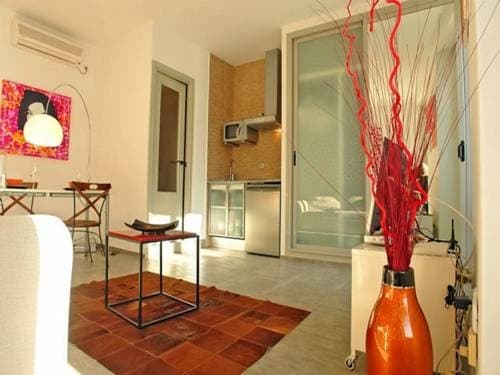 Friendly Rentals Santa Ana Boutique - photo 12