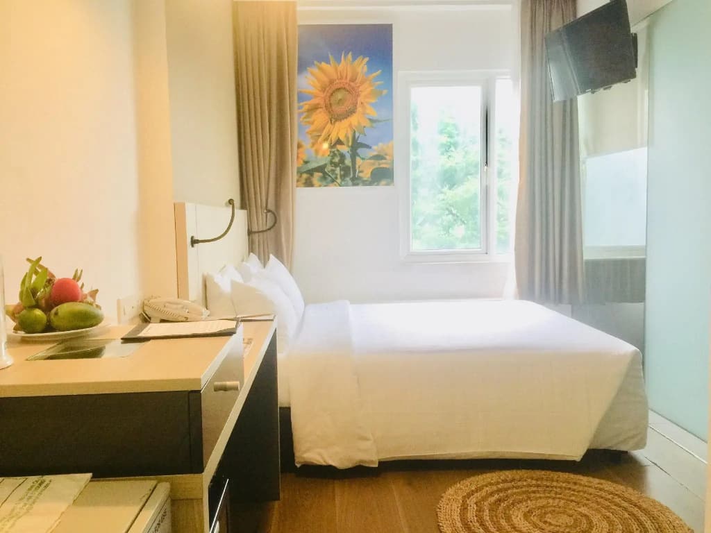 Liberty Hotel Saigon Greenview - photo 6
