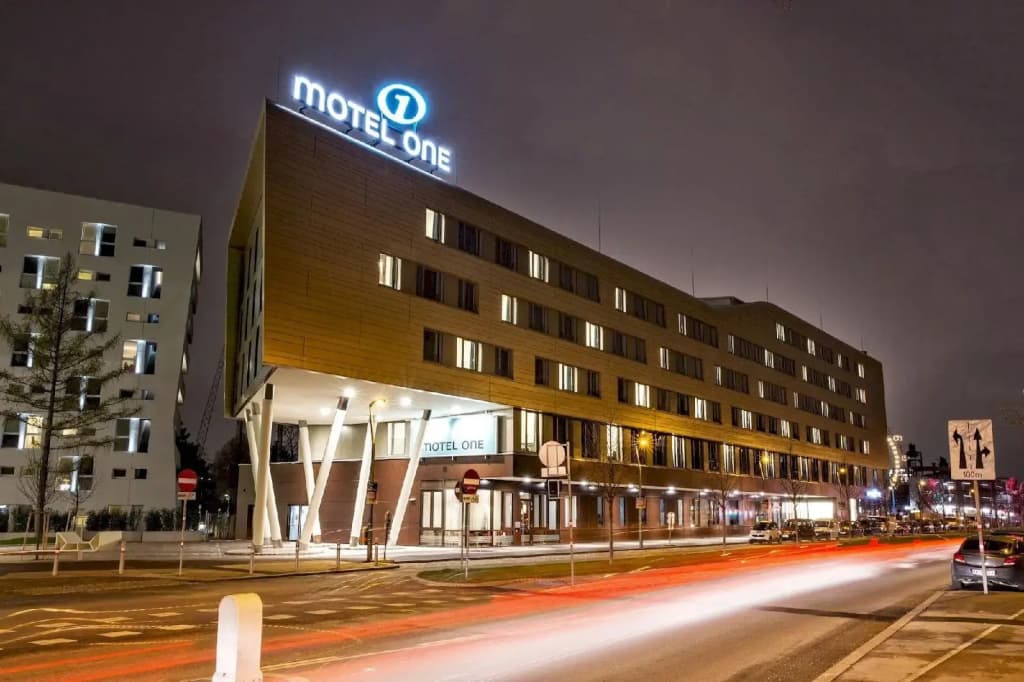 Motel One Wien-Prater - photo 29