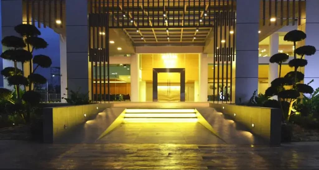 V8 Hotel - photo 42