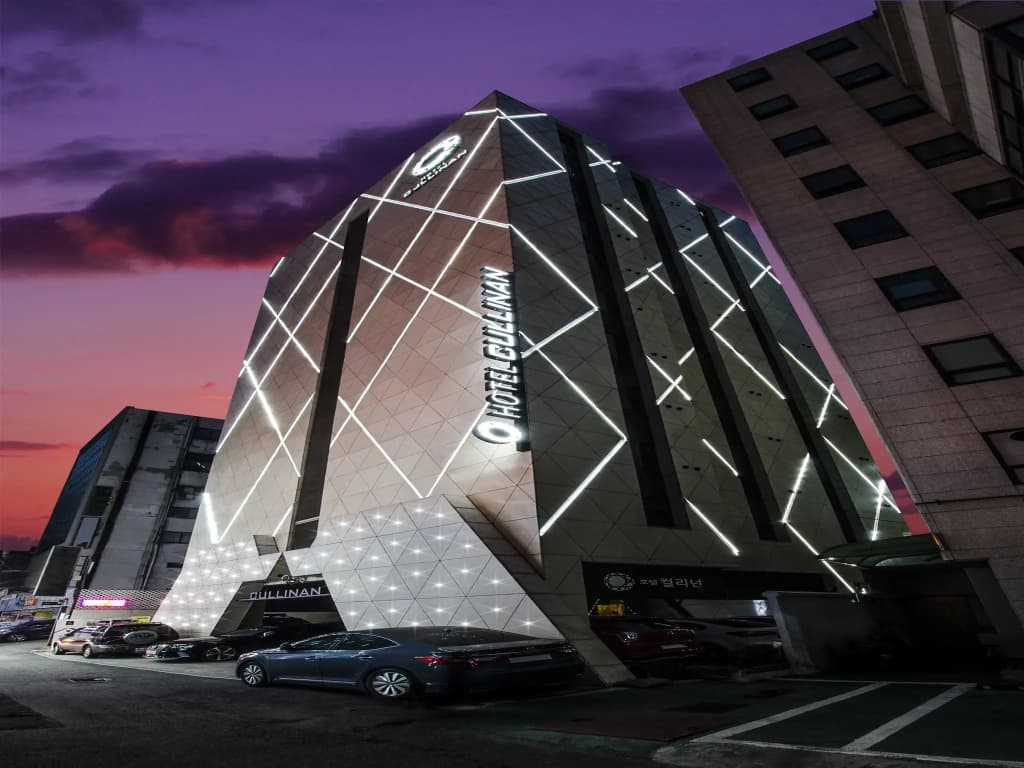 Hotel Cullinan Jongno - main photo
