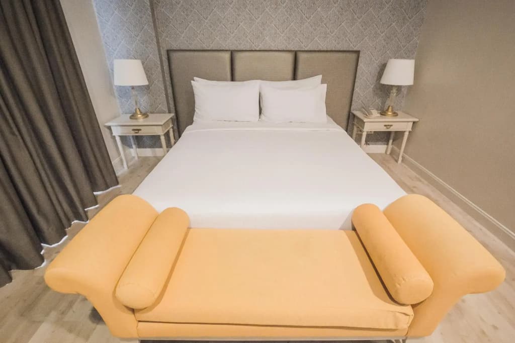 Romance Hotel Srinakarin - photo 16