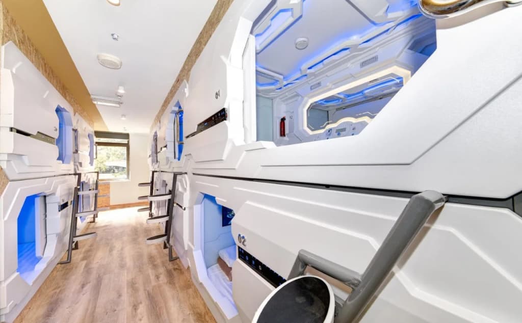 Space Q Capsule Hotel - photo 9