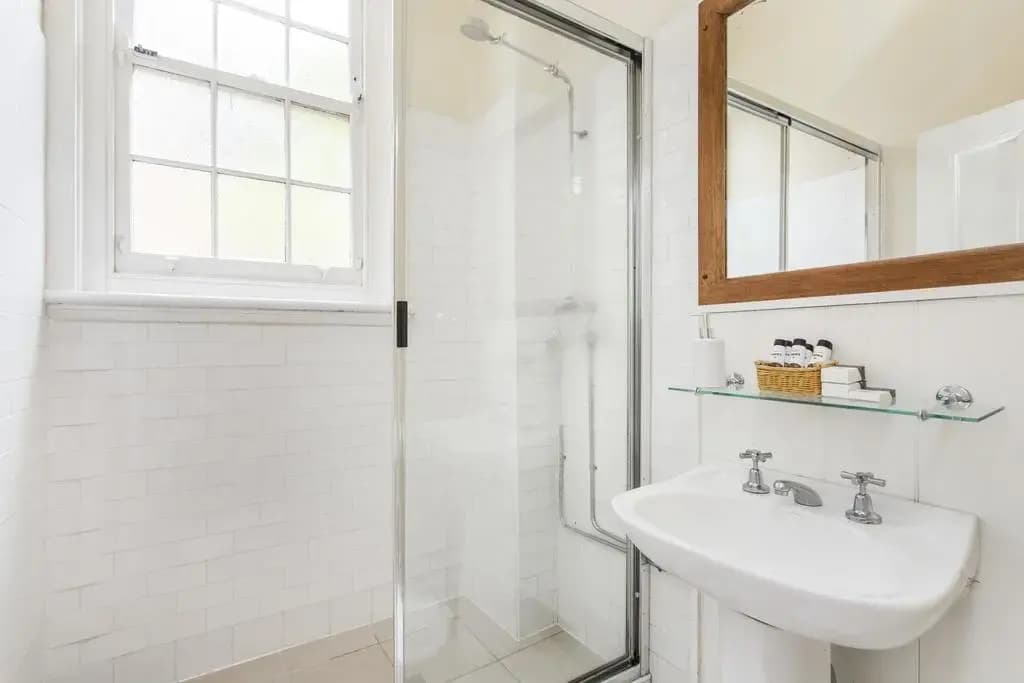 Sydney Harbour Bed and Breakfast - photo 28