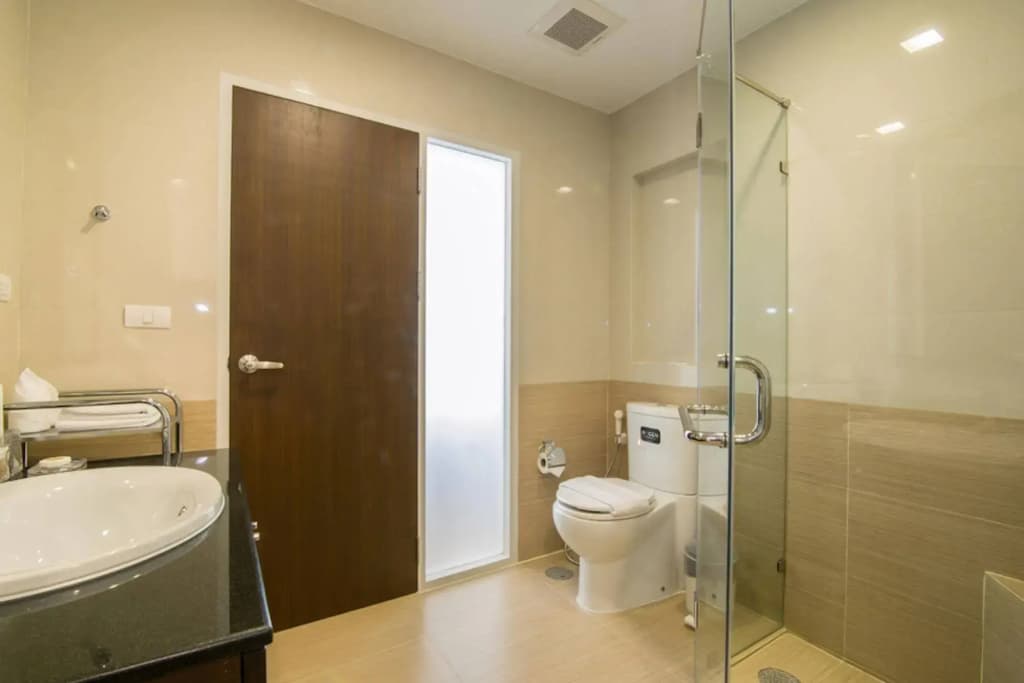 First Choice Grand Suites - photo 8
