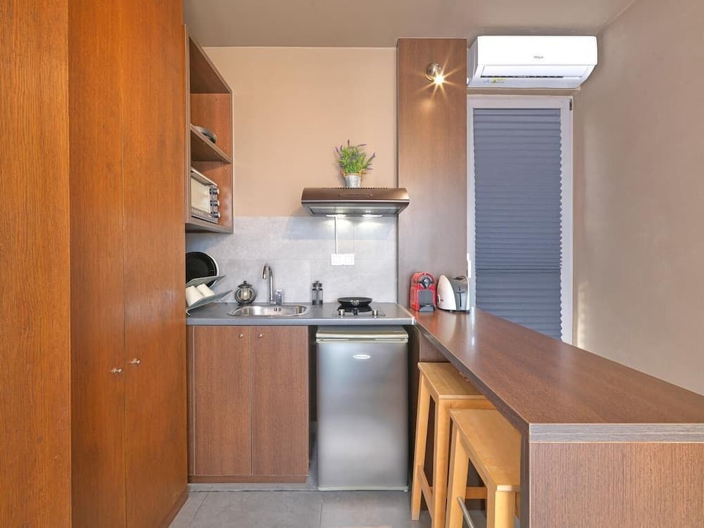 Gazi District Suites - photo 10