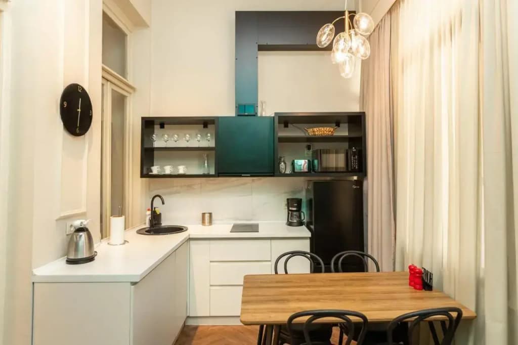 Stylish 3BR House with balcony - photo 26