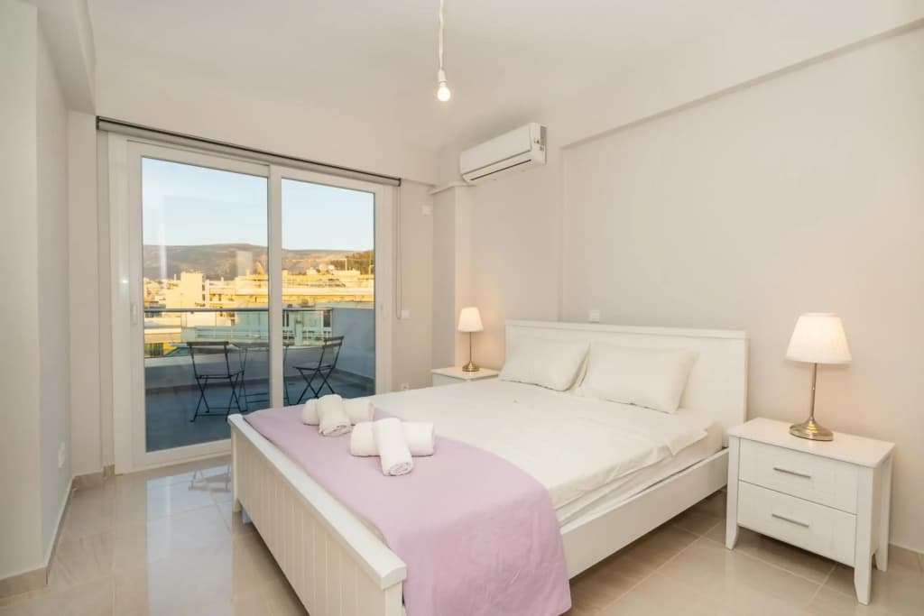Sunny penthouse w/ Acropolis view next to metro - photo 20