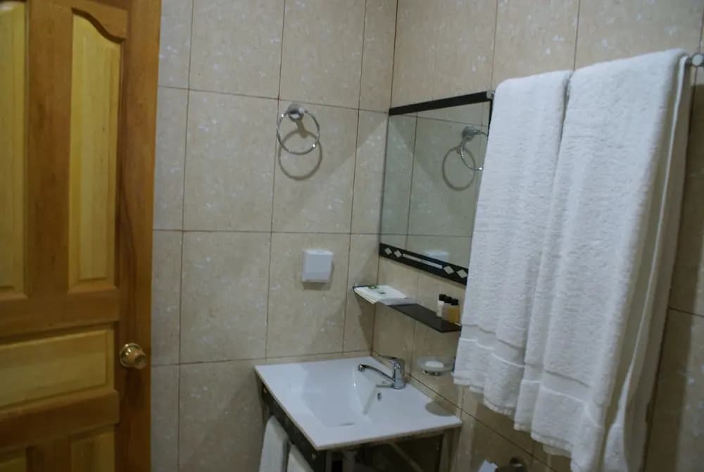 Hulhudheli Inn - photo 10