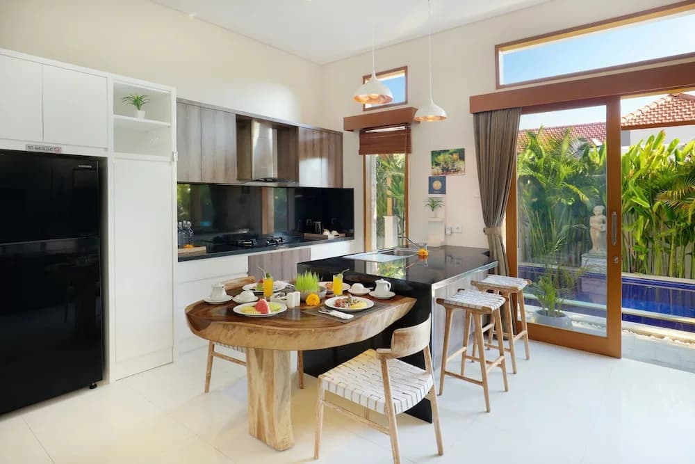 Holl Villa - photo 2
