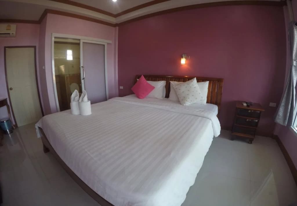 Baan Virog Koh Larn - photo 4