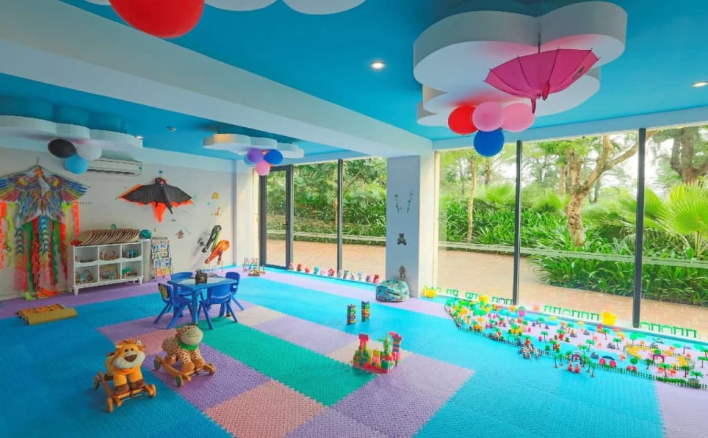 Melia Danang Beach Resort - photo 22