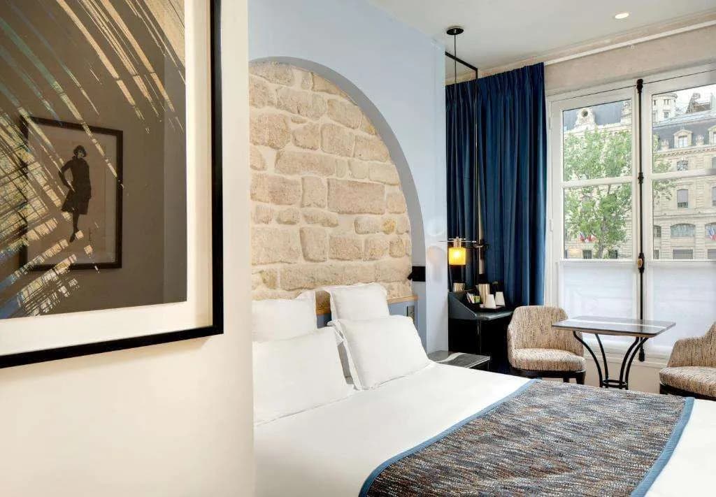 Hotel Les Rives De Notre Dame - photo 26