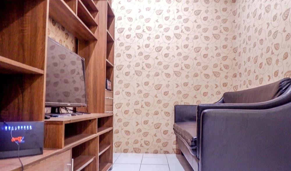Strategic Menteng Square Apartment - photo 20