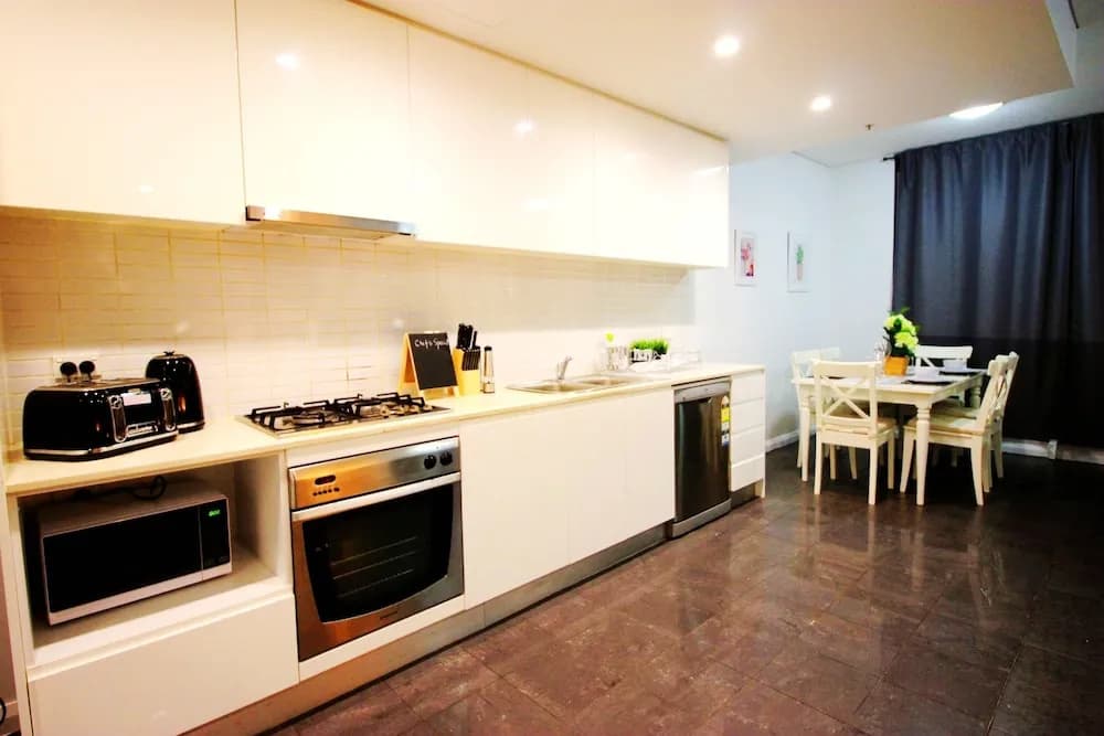 Spacious Apartment Central Location - photo 10