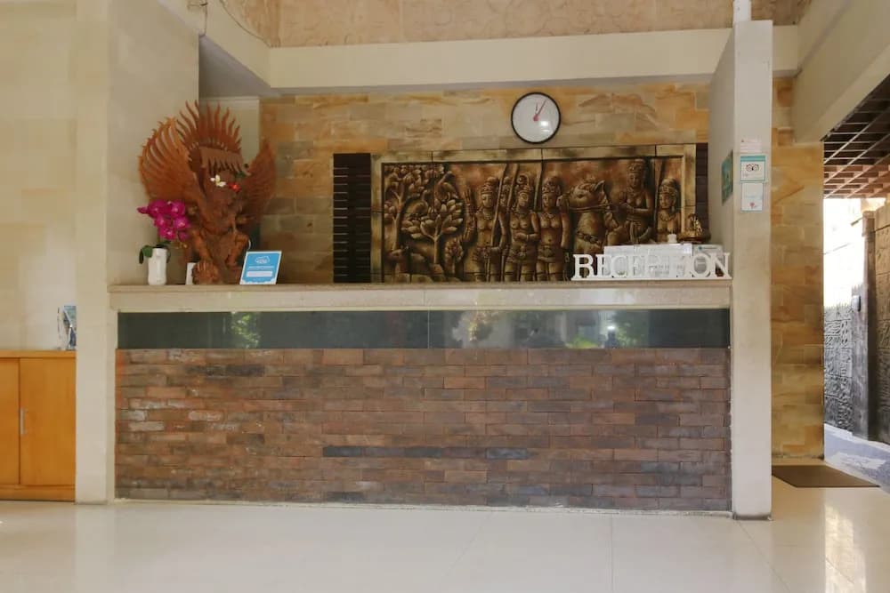 Airy Raya Legian 120 Kuta Bali - photo 2