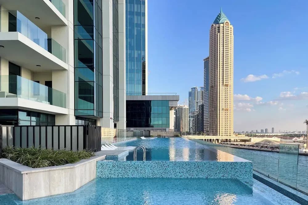 SIMPLY COMFORT Missoni Top Floor with Sea, Canal and Burj Khalifa Views - photo 35