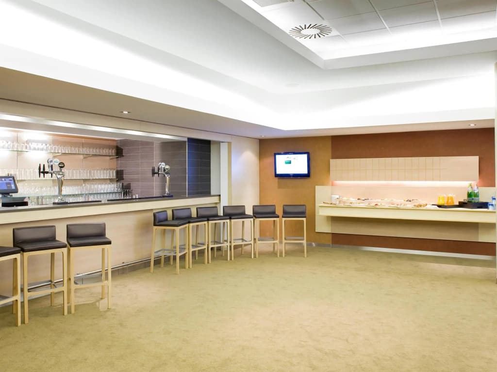 Novotel Edinburgh Park - photo 17