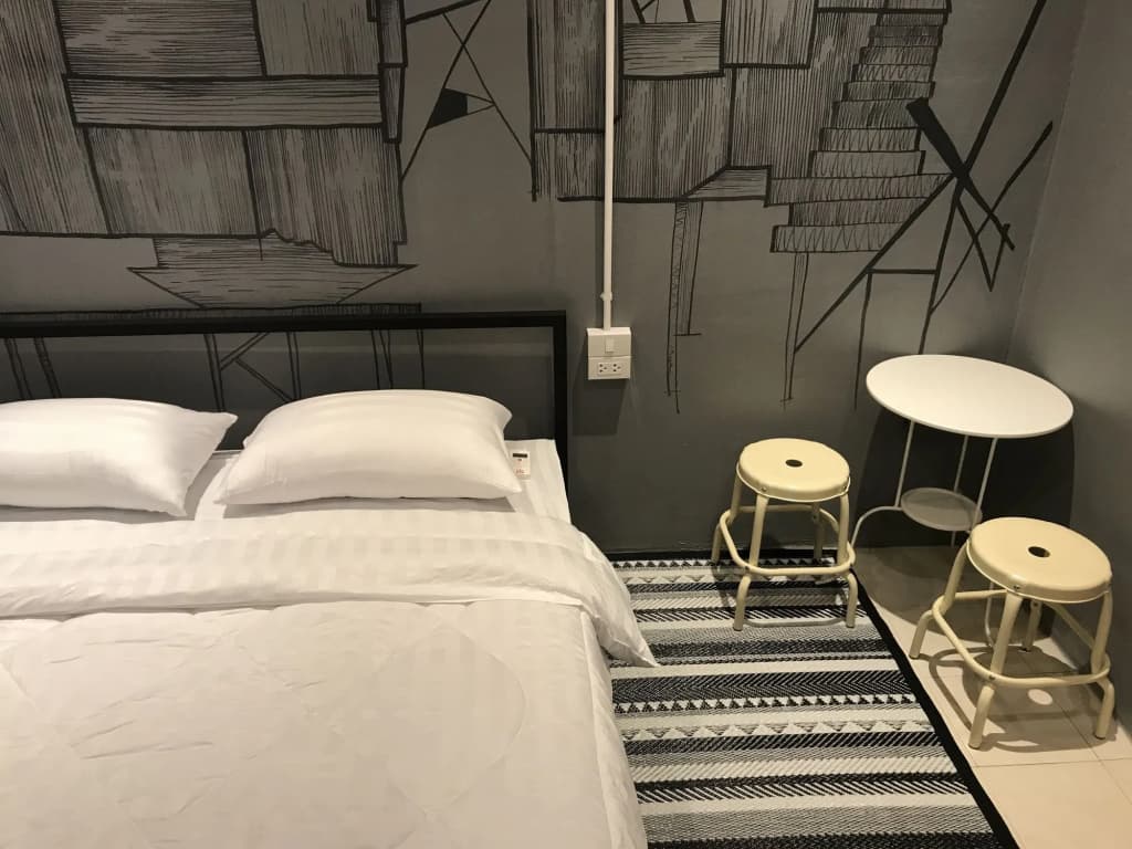 Slumwhite Hostel - photo 2