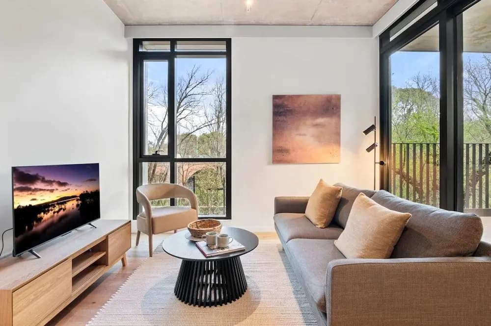 Brand-new 2-bed With Rooftop Access - photo 5