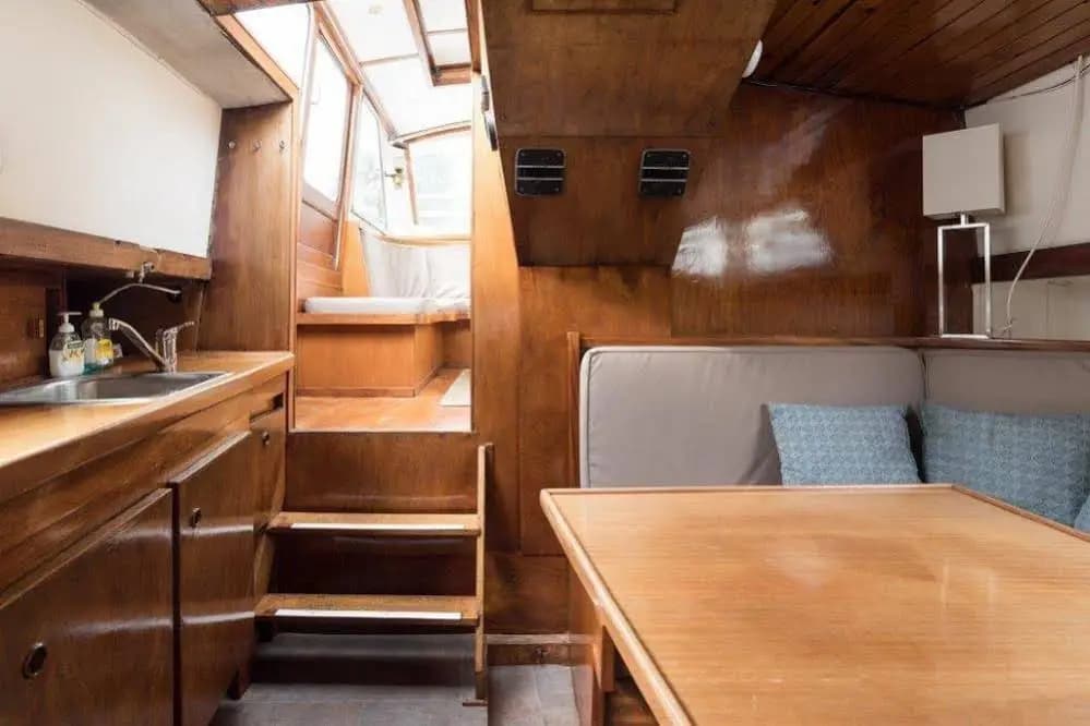 Authentic Houseboats Amsterdam - photo 13