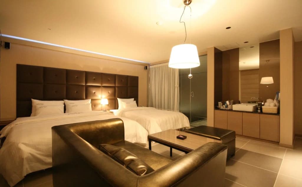 Lonestar Hotel - photo 6