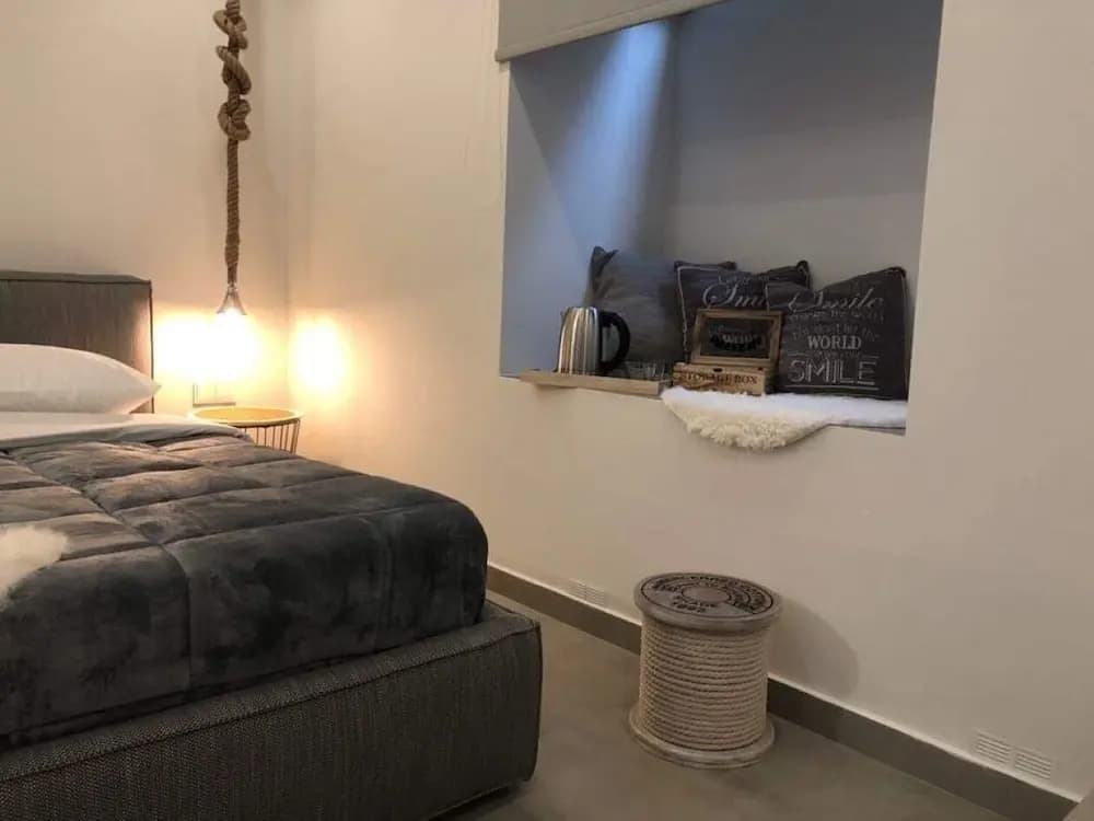 Kolonaki Semi Underground Loft - photo 5
