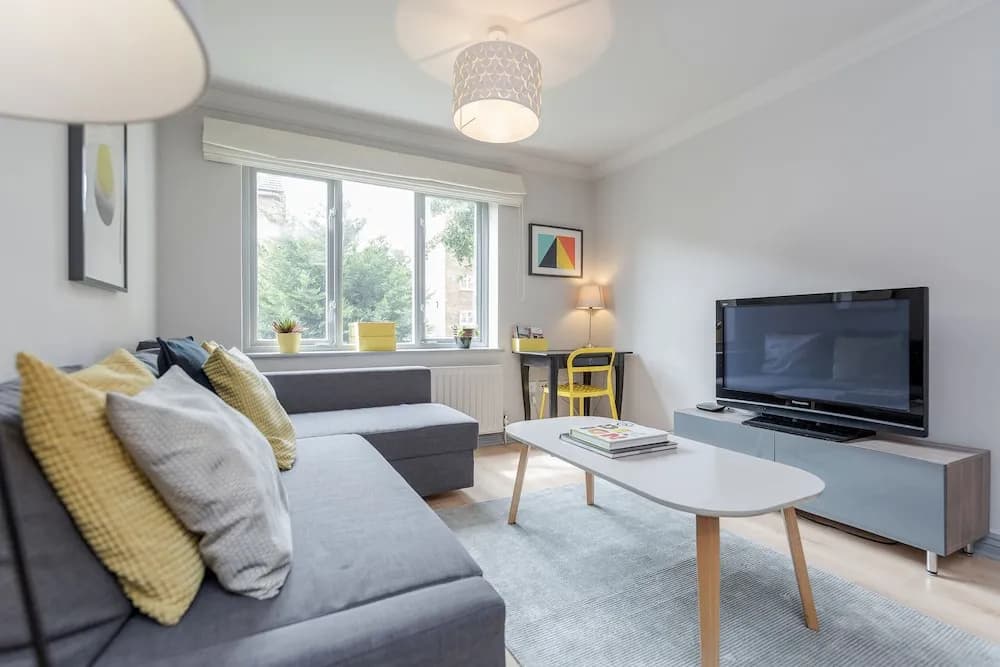Hoxton 2 Bed Apartment by BaseToGo - photo 3