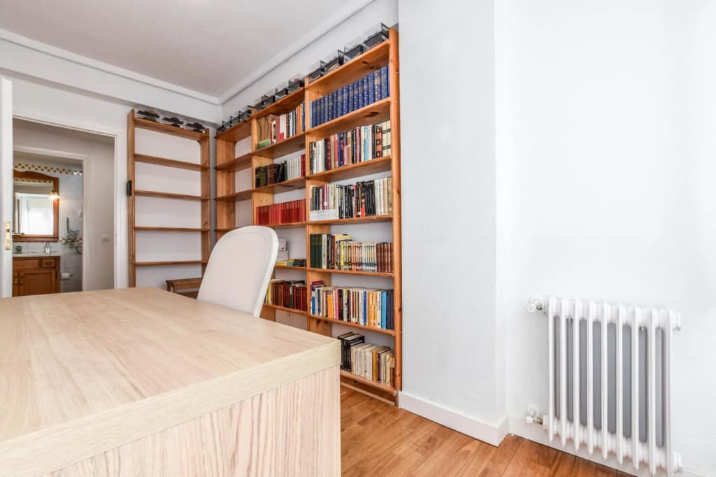 Alcalá I in Madrid with 3 bedrooms and 2 bathrooms - photo 13